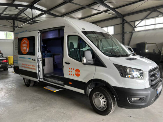 Ford Transit Cabinet Medical Mobil